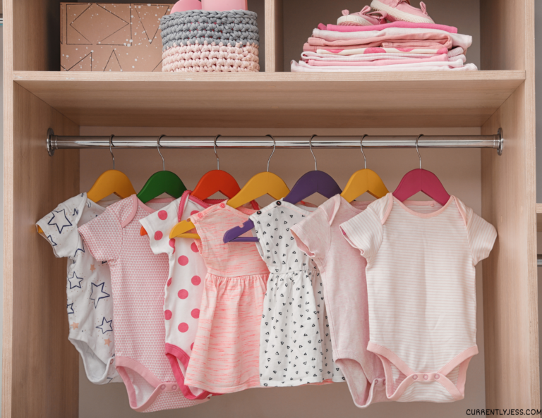 Save money on baby clothes - minimalist closet