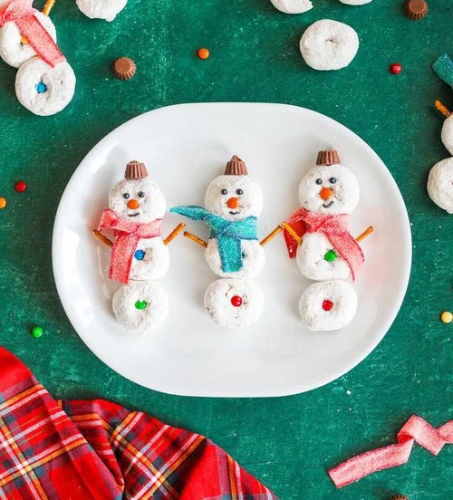 Mini Donut Snowmen Christmas Breakfast for kids