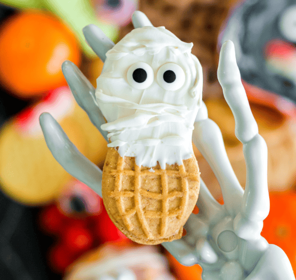 No bake mummy nutter butter cookies Halloween dessert for a party. 